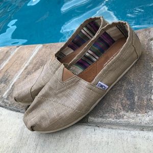 SOLD | TOMS | Gold Slip On Canvas Flats